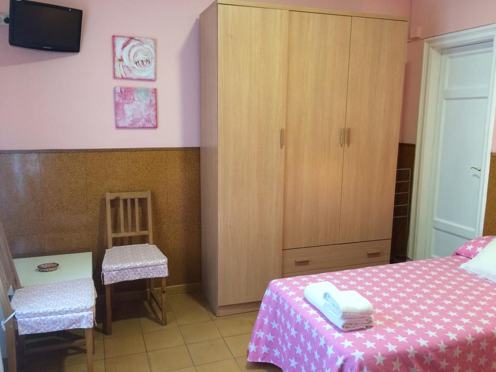 Hostal Valls Barcelona Eksteriør bilde
